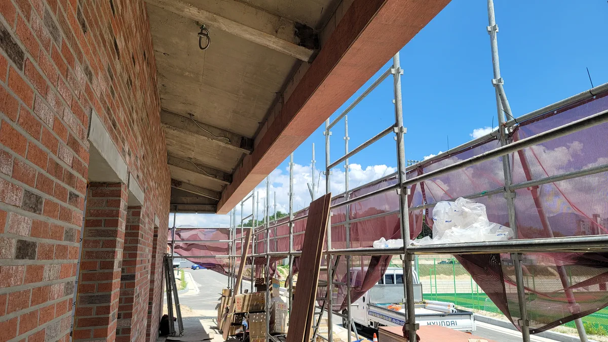 치장벽돌, 징크강판공사