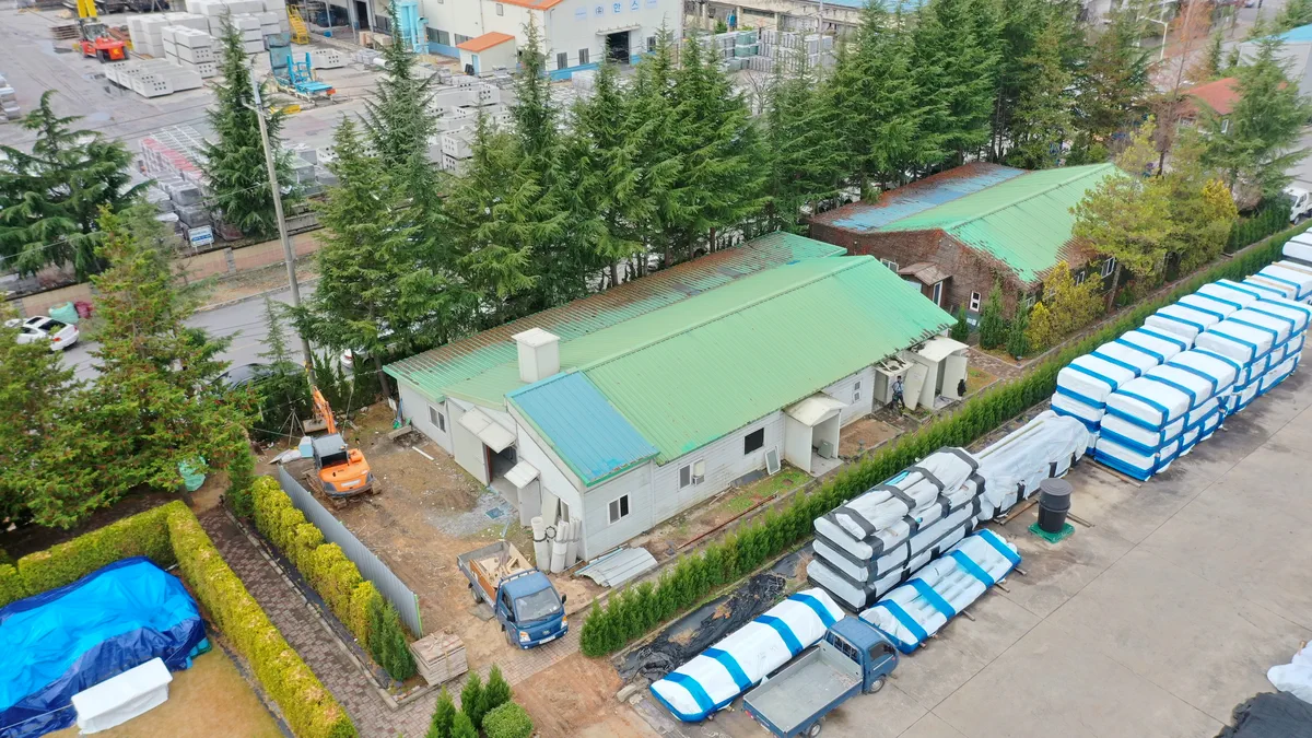 증축 공사 착수 전 기존 공장 현황